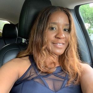 Meet your Posher, Lacresha d.